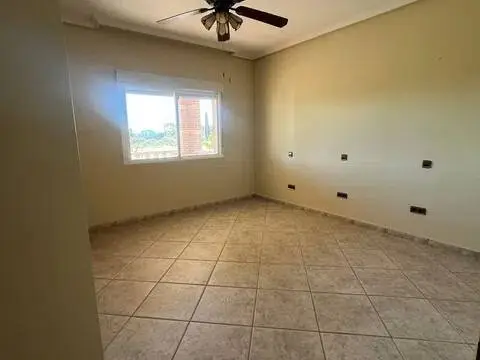 Chalet en Patrocinio de San José-Talavera la Nueva-Gamonal