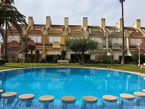 Casa adosada en El Perellonet