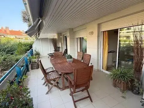Piso en Can Girona-Terramar-Vinyet