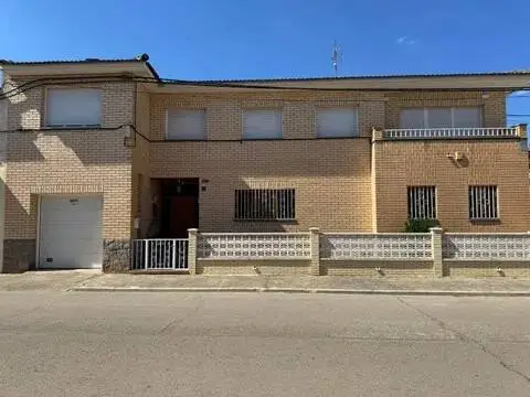 Casa en calle de Ximénez de Embún
