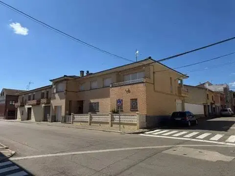 Casa en calle de Ximénez de Embún