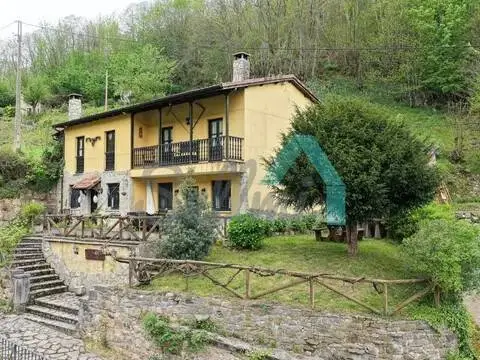 Chalet en Bárzana de Quirós