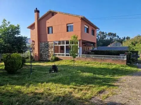 Chalet en Tomiño