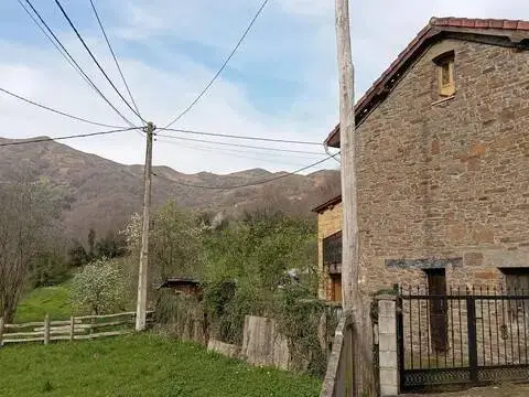 Chalet en Parroquias Rurales