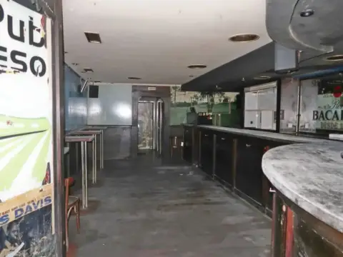 Local comercial en Cidade Vella-Atochas-Pescadería
