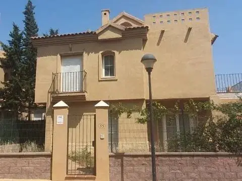 Chalet en calle Orfebres de Riviera