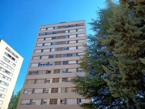 Piso en Huerta del Rey-Arturo Eyríes