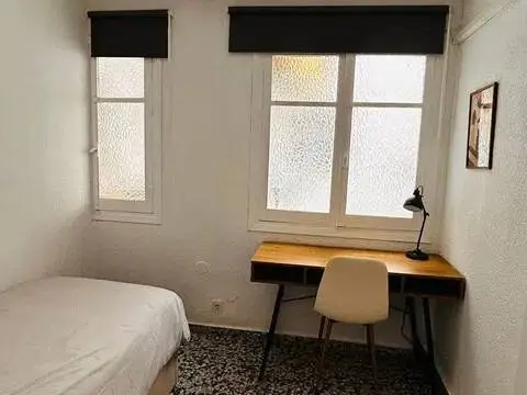Habitación en calle del Doctor Flores Bastida