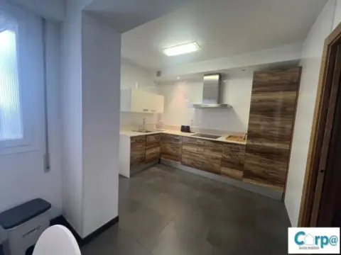 Piso en Ermitagaña-Mendebaldea-Etxabakoitz