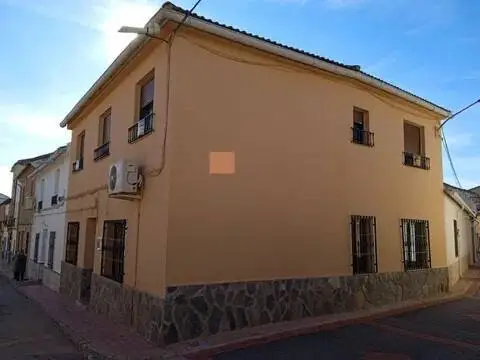 Chalet en Montiel