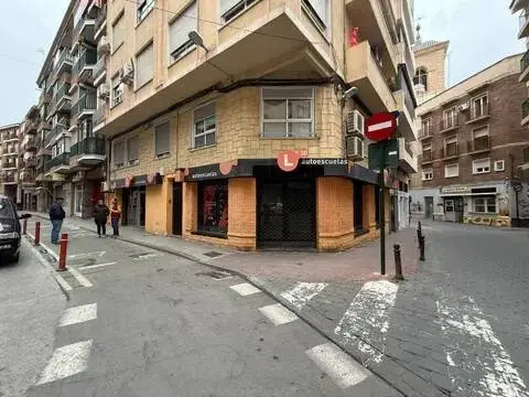 Local comercial en calle de Gloria