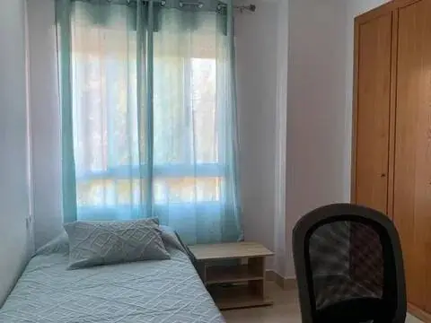Habitación en calle Monseñor Francisco Gil Hellin