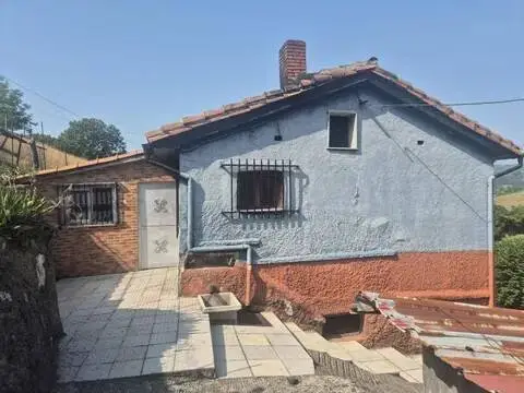 Casa rústica en calle Cabanos
