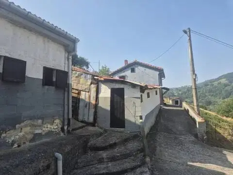 Casa rústica en calle Cabanos
