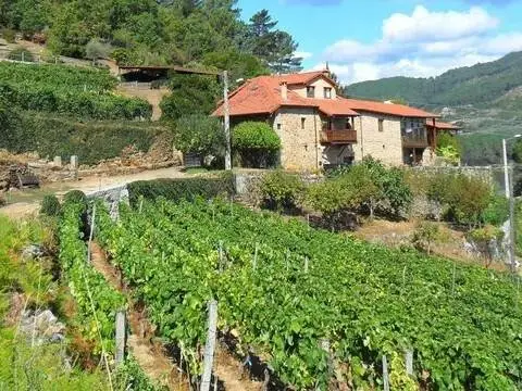 Chalet en calle Ou-402, 1