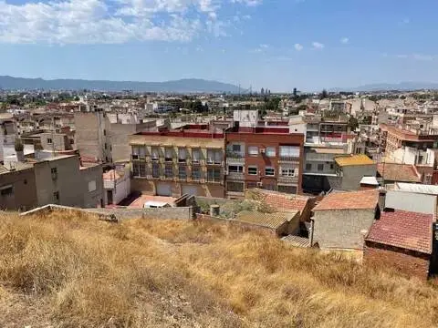 Terreno en calle de la Cruz