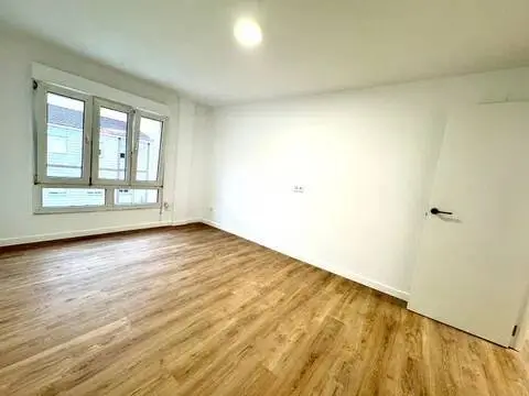 Piso en calle del Río Eo