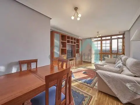 Piso en Pumarín-Teatinos
