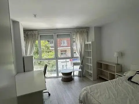 Habitación en Universidad-Malasaña