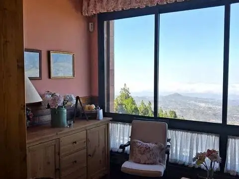 Casa rústica en Vega de San Mateo