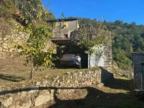 Casa rústica en calle Arxua S-N