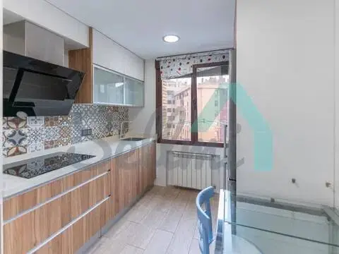 Piso en Tenderina-Mercadín-Fozaneldi
