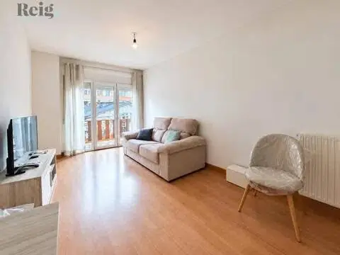 2-bedroom flat seasonal rent in La Massana · 2 of 11