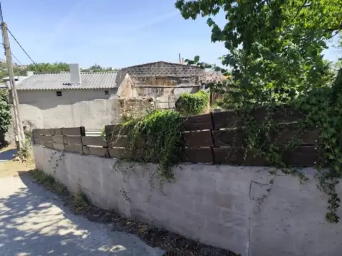 Terreno en Rúa Penaloureira