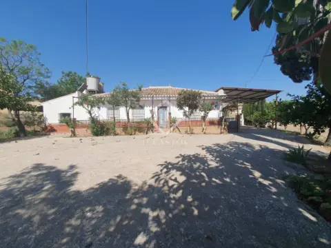 Finca rústica en Pizarra