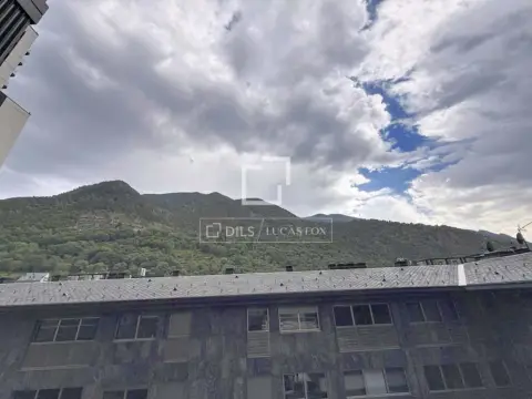 Pis de 3 habitacions en venda a Escaldes-Engordany · 40 de 60