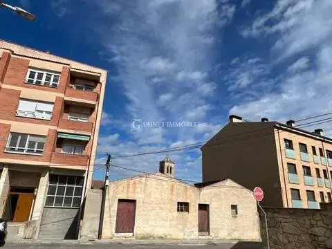 Nave industrial en Carrer de la Mare de Déu de Montserrat