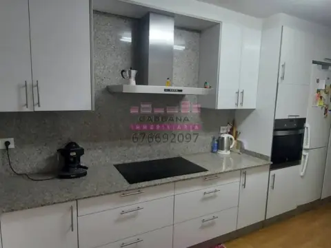 Piso en Travesía de Vigo, 53