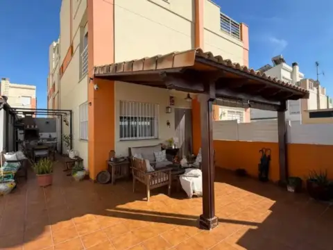Chalet en Carrer Senia