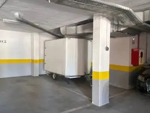Garaje en calle de Alejandro de la Sota