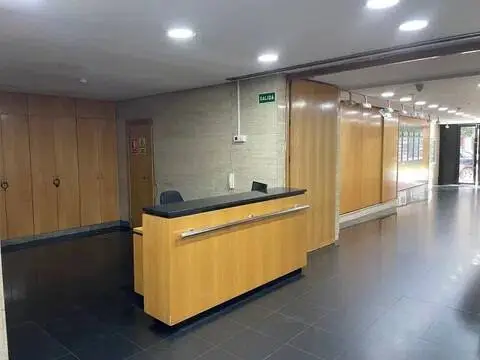 Oficina en calle del Puerto