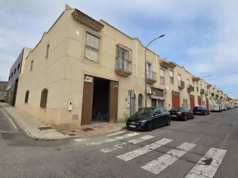 Local comercial en Huércal de Almería