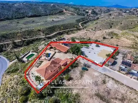Chalet en Santomera