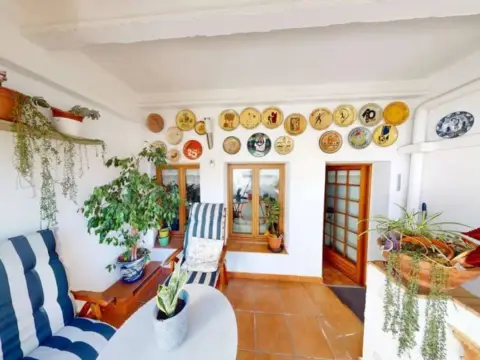 Casa adosada en Centre-El Pedró