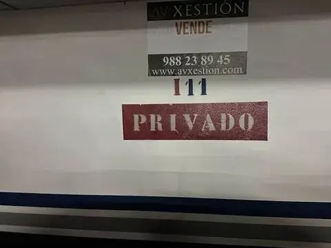 Garaje en calle de Xaquín Lorenzo Fernández