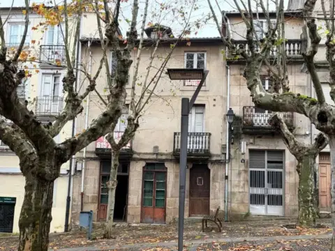 Edificio en Ourense Capital