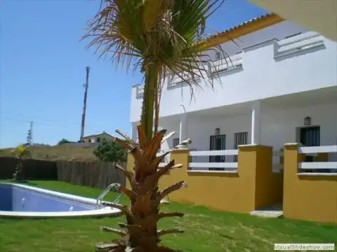 Piso en calle Avenida 28 de Febrero, 68