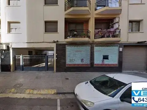 Local comercial en Carrer Abat Sola