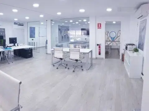 Oficina en La Aurora-La Alameda