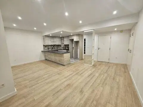 Piso en Los Gladiolos-Chapatal