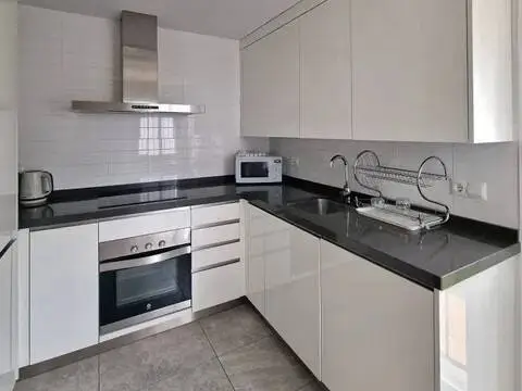 Casa adosada en Urbanización Los Naranjos