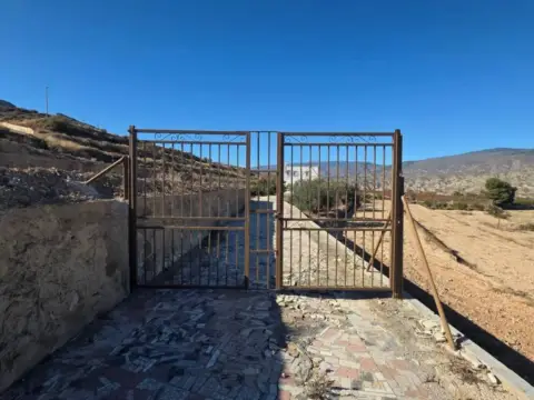 Casa rústica en Íllar