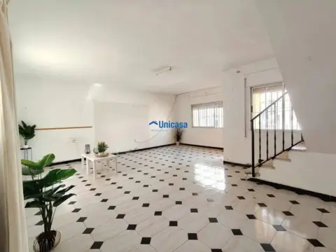 Chalet en Puertosol-El Limonero-El Tomillar