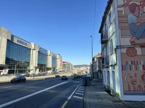 Edificio en calle del Restollal