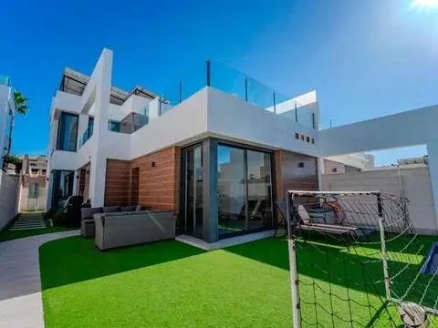 Chalet en Benijófar