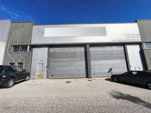 Nave industrial en Bailén